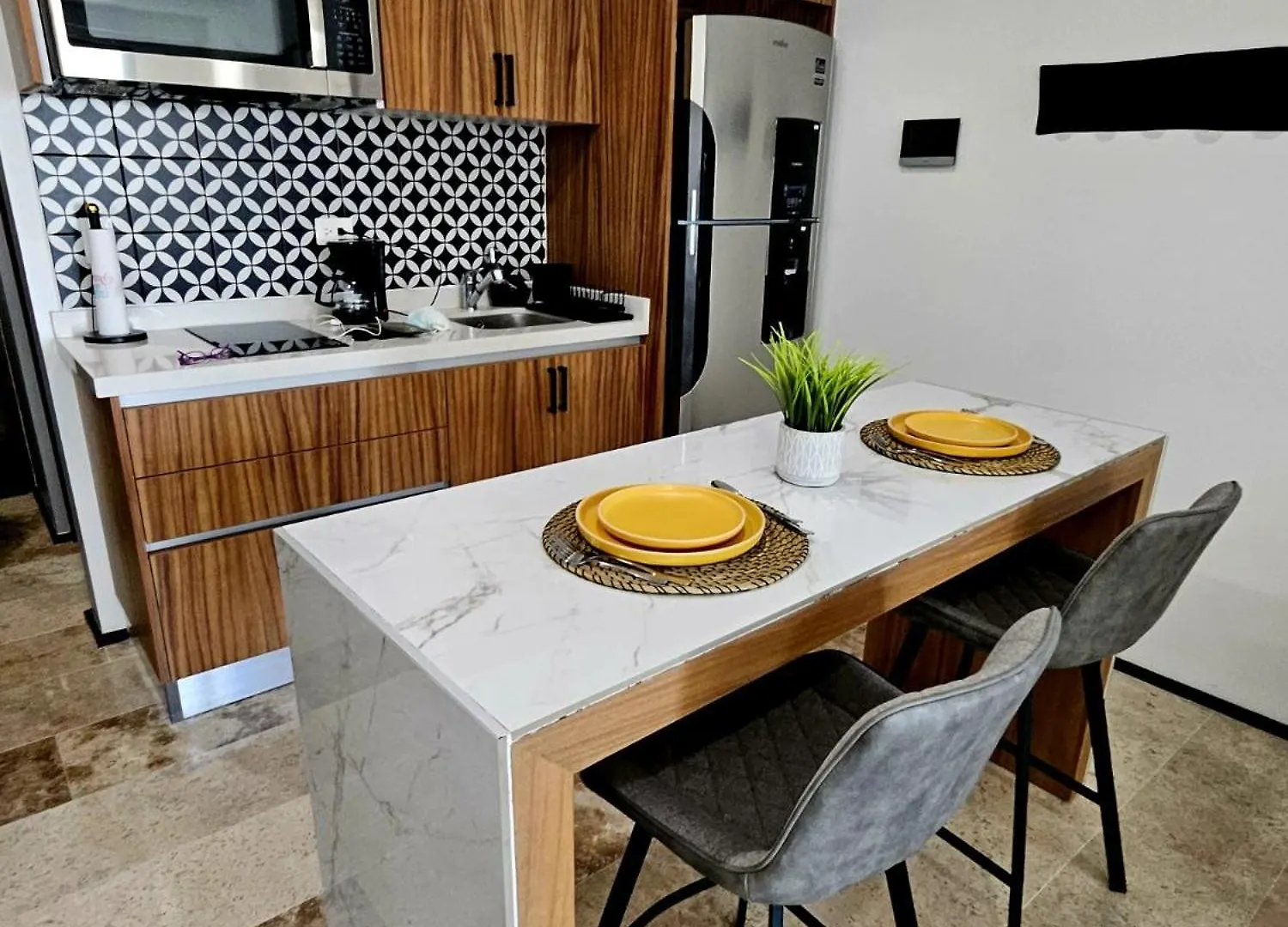 Stylish Condo With Roof Top Ocean Views Near Mamitas Beach And 5Th Ave Playa del Carmen 0*,  Mexiko